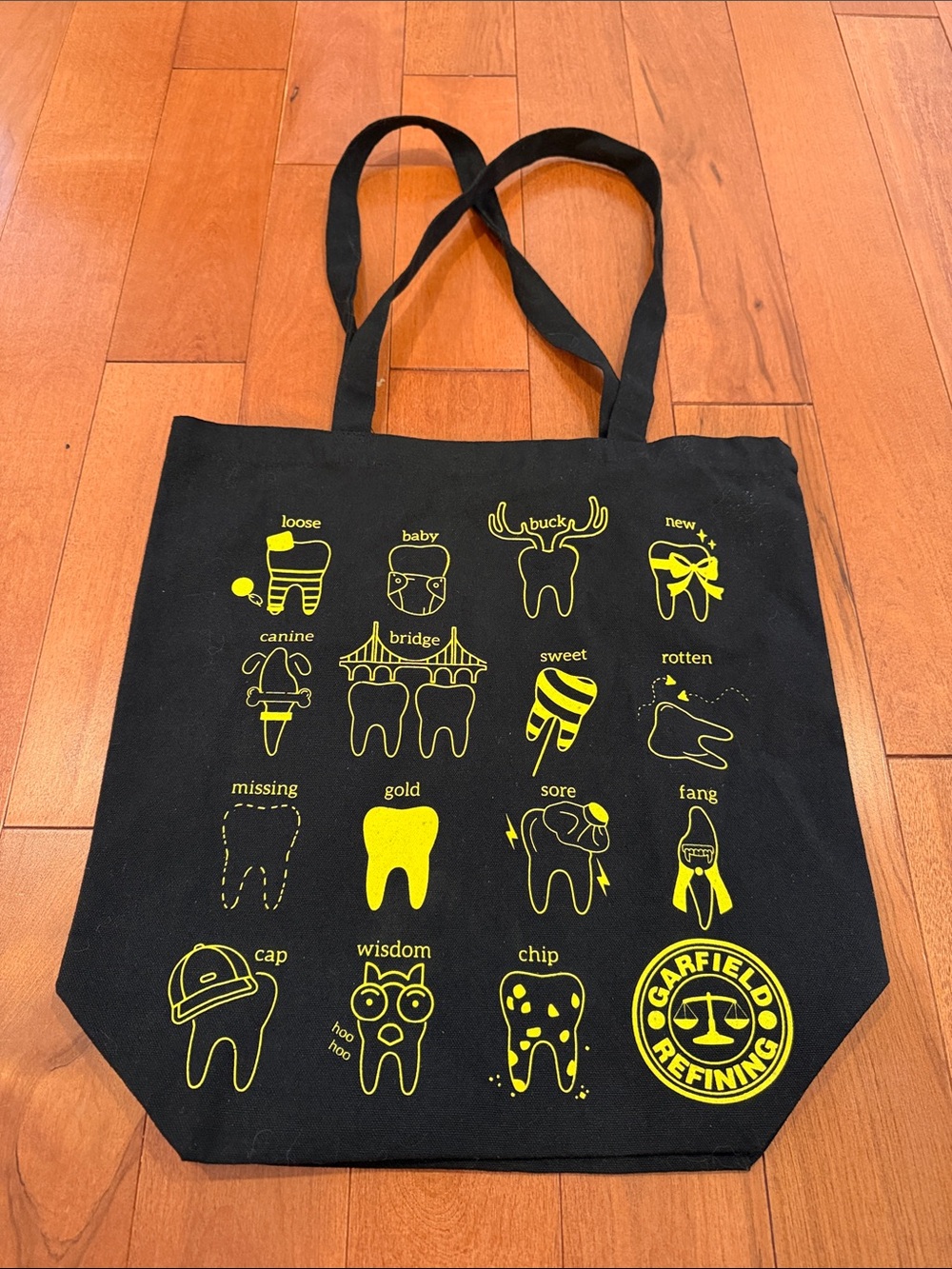 🦷 Dental Graphic Tote Bag – Black